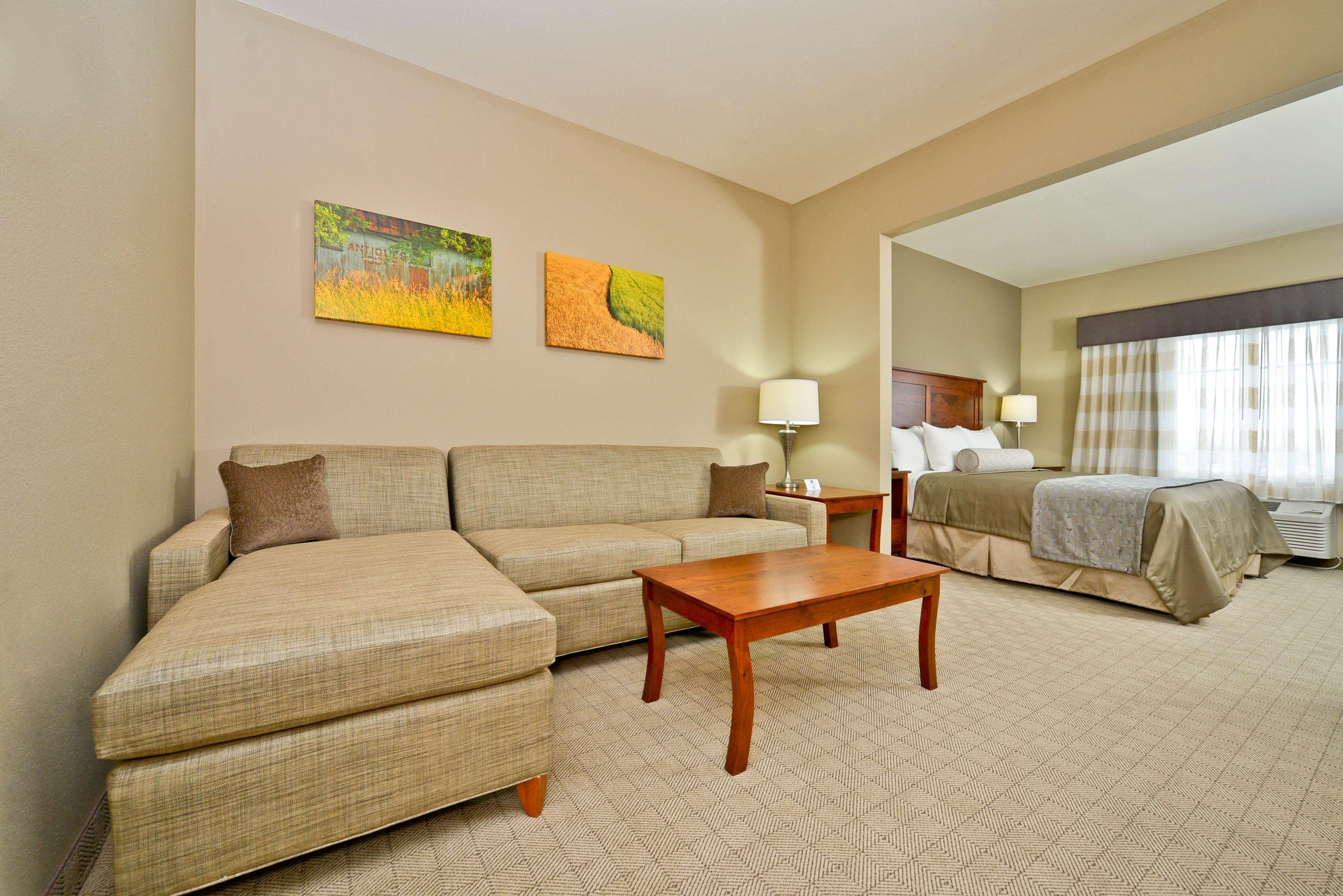 เบสต์ เวสเทิร์น พลัส กรีน มิลล์ วิลเลจ โฮเต็ล แอนด์ สวีท Hotel Arcola ภายนอก รูปภาพ