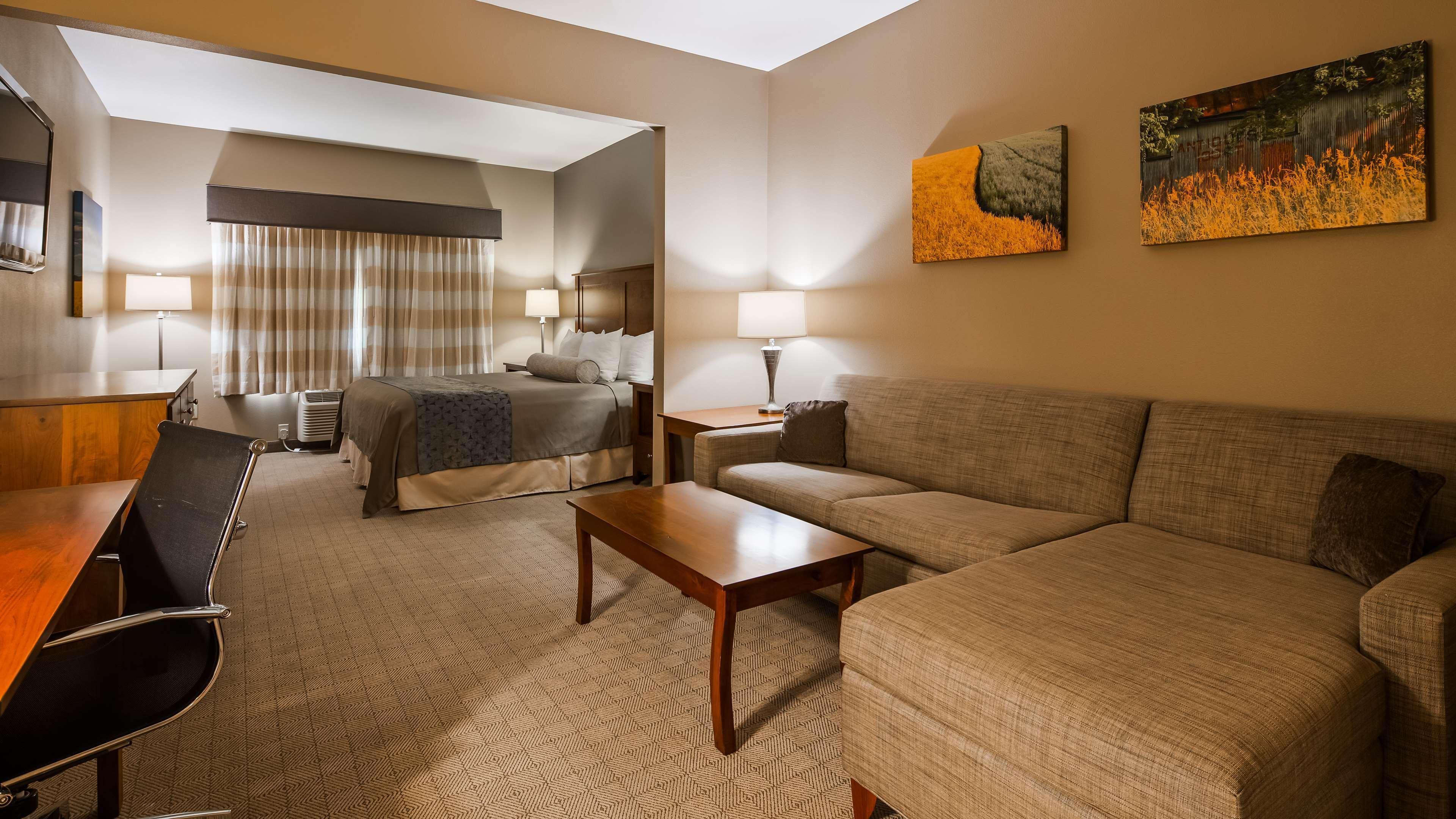 เบสต์ เวสเทิร์น พลัส กรีน มิลล์ วิลเลจ โฮเต็ล แอนด์ สวีท Hotel Arcola ภายนอก รูปภาพ